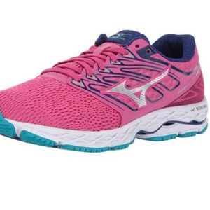 Women’s 10 Mizuno Shadow